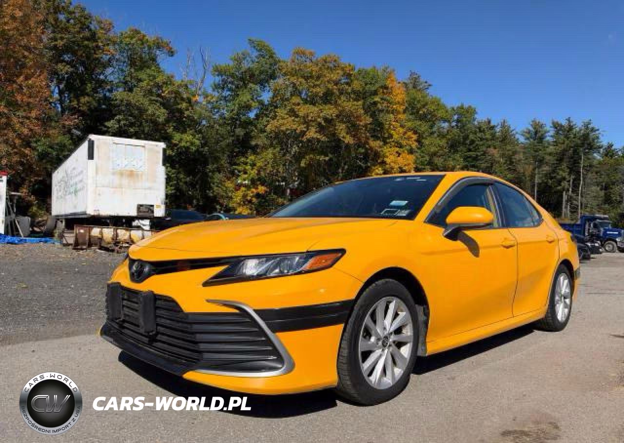 2022 Toyota Camry Le VIN:4T1C11AK5NU621780 - 2
