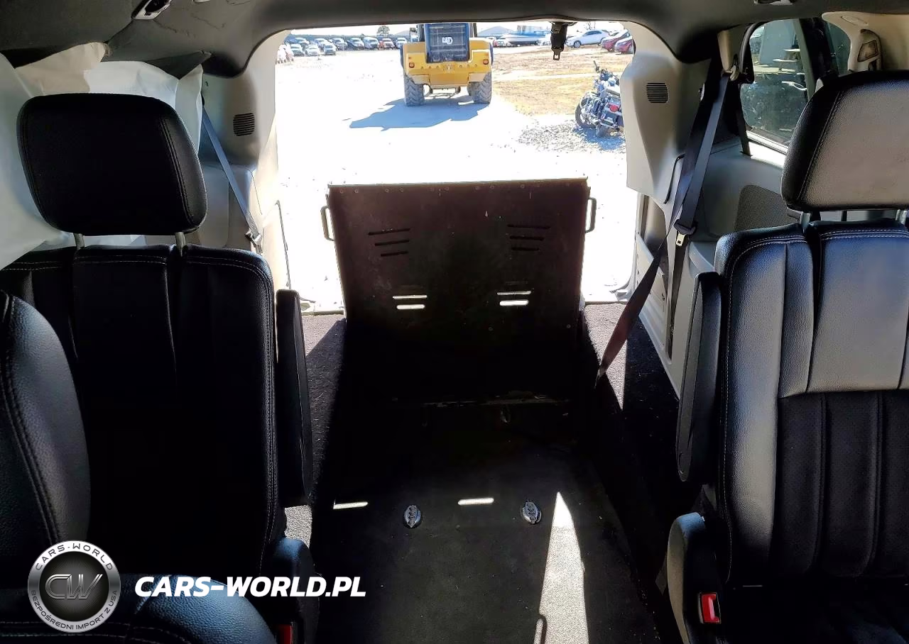 2019 Dodge Grand Caravan Sxt VIN:2C4RDGCG8KR529363 - 10