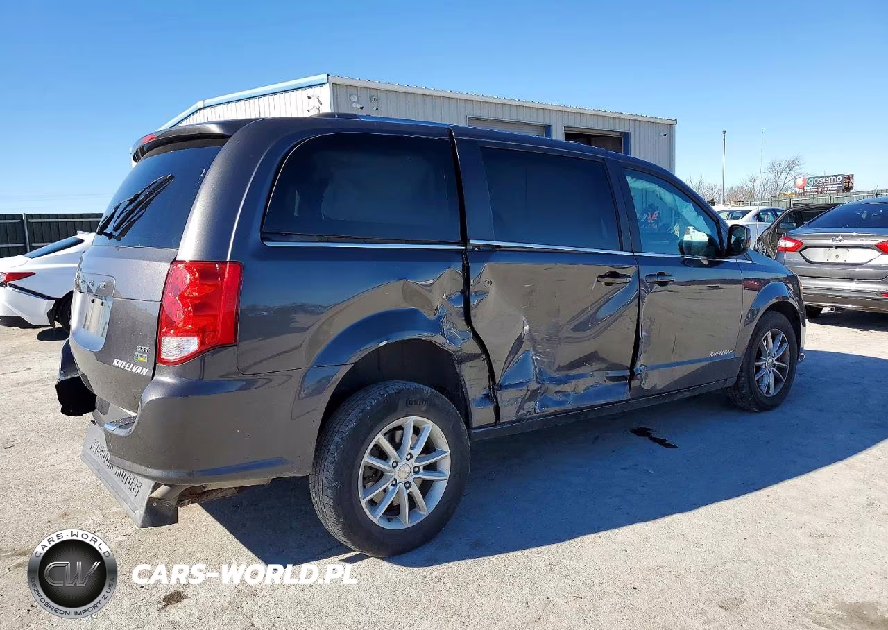 2019 Dodge Grand Caravan Sxt VIN:2C4RDGCG8KR529363 - 3