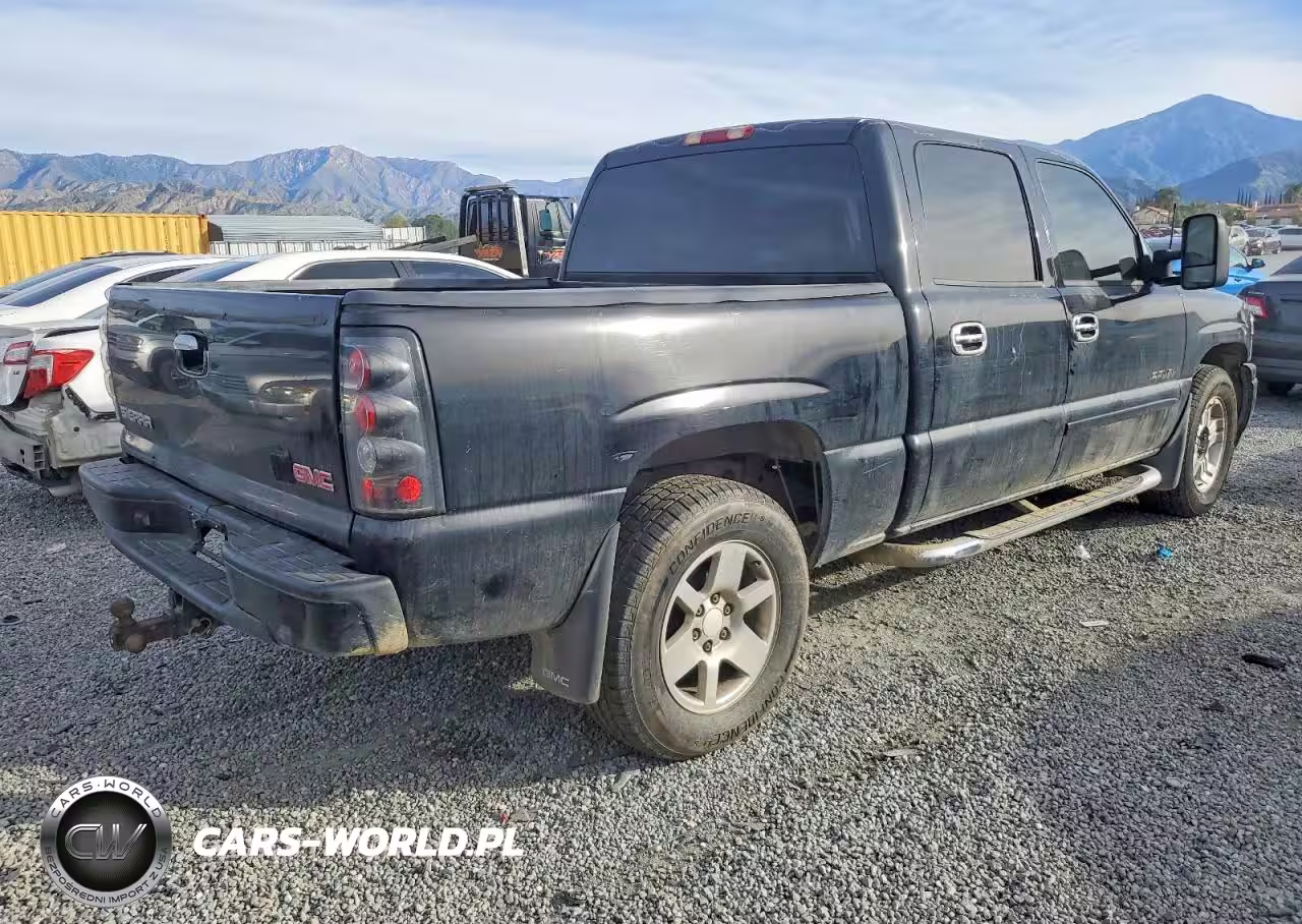 2006 GMC Sierra K1500 Denali VIN:2GTEK63N561188361 - 3