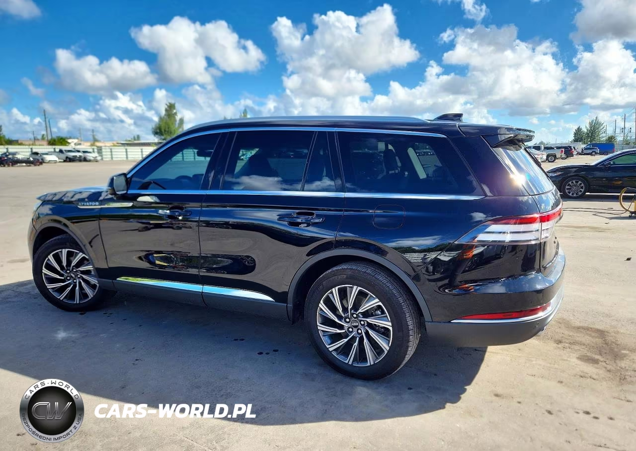 2025 Lincoln Aviator VIN:5LM5J6WC2SGL15957 - 2