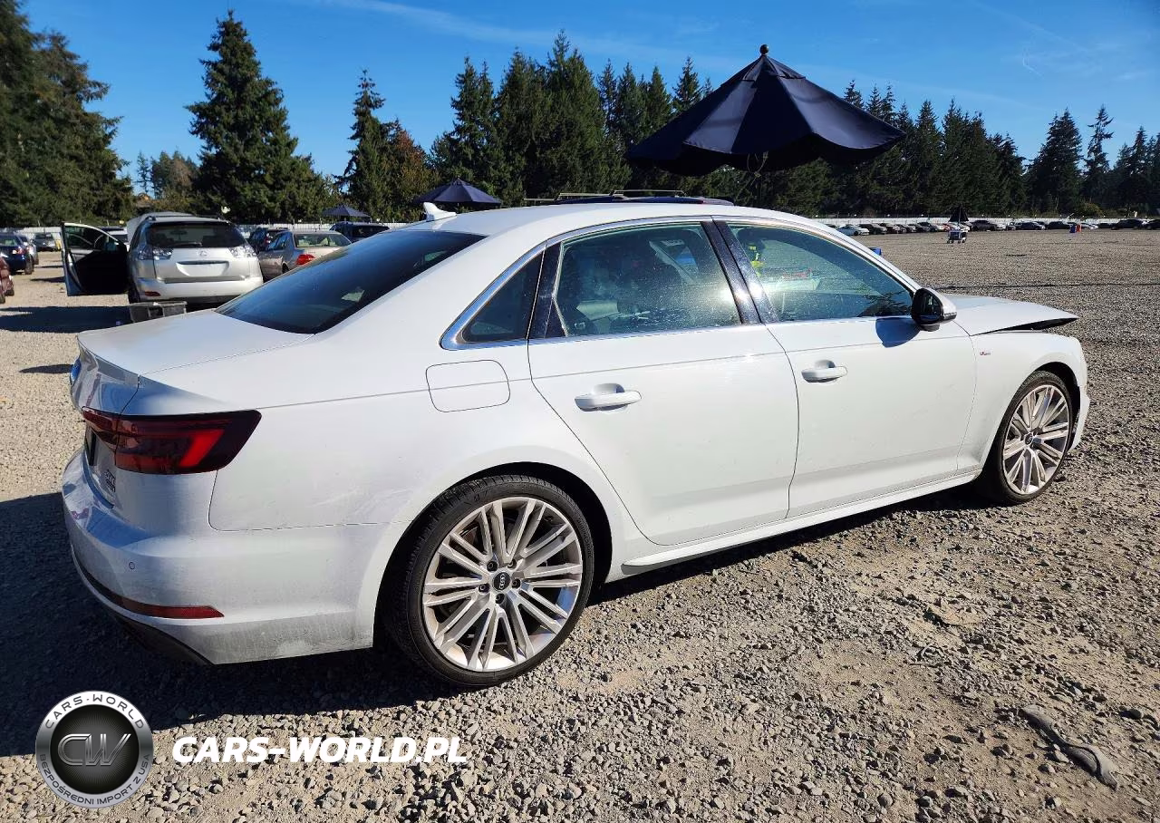 2018 Audi A4 Premium Plus VIN:WAUENAF47JA070112 - 3