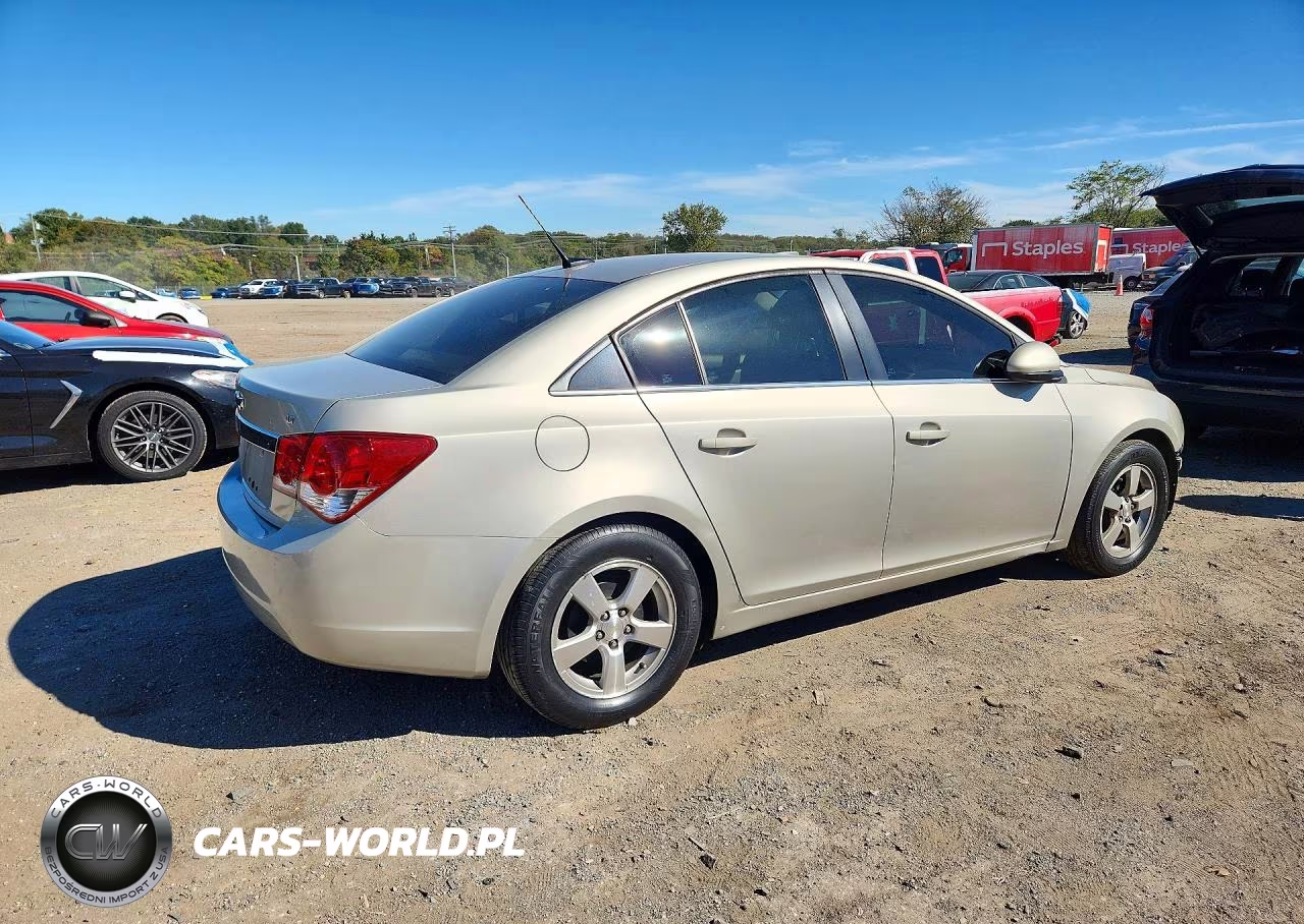 2014 Chevrolet Cruze Lt VIN:1G1PC5SB4E7200274 - 3