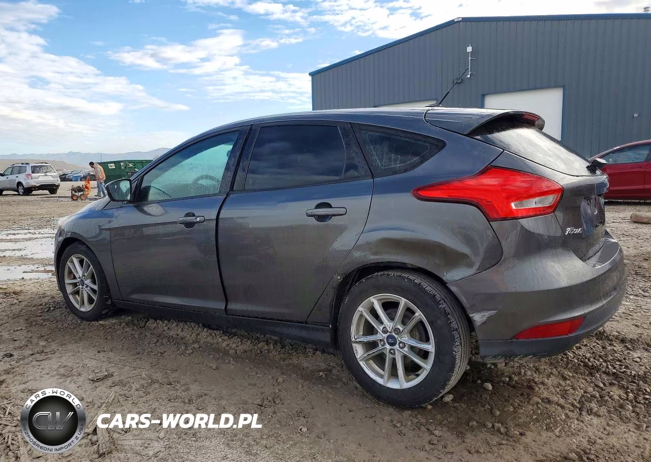 2015 Ford Focus Se VIN:1FADP3K27FL221394 - 2