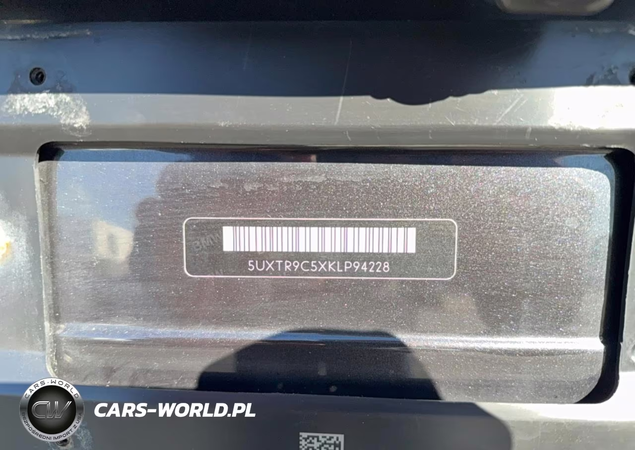 2019 BMW X3 xDrive30I VIN:5UXTR9C5XKLP94228 - 10