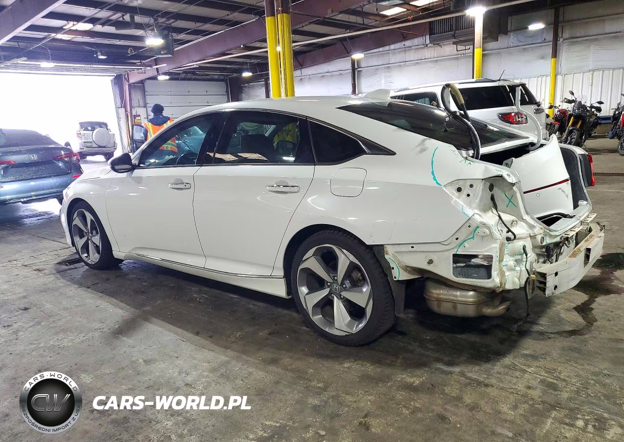 2018 Honda Accord Touring VIN:1HGCV2F99JA041675 - 2