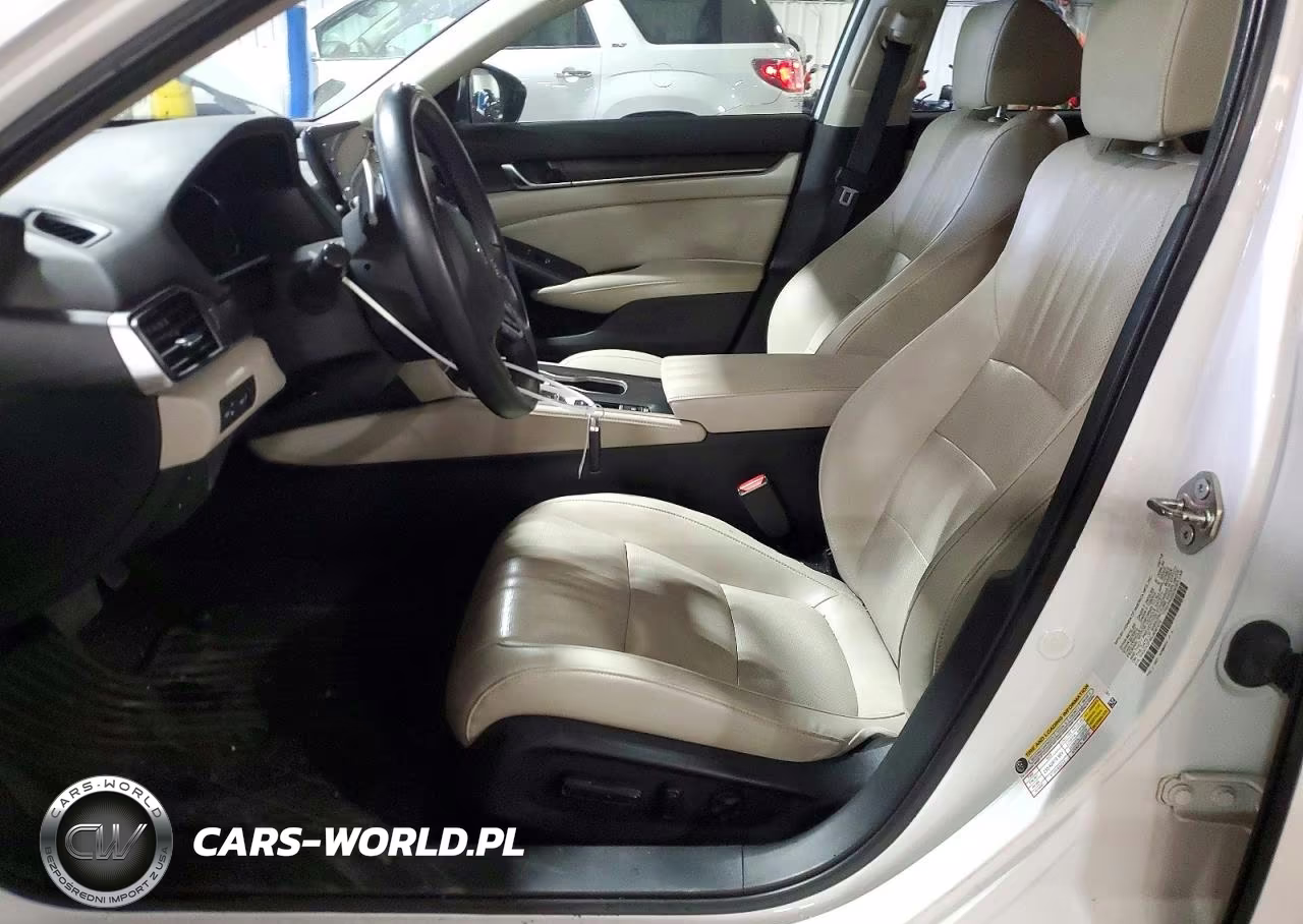 2018 Honda Accord Touring VIN:1HGCV2F99JA041675 - 7
