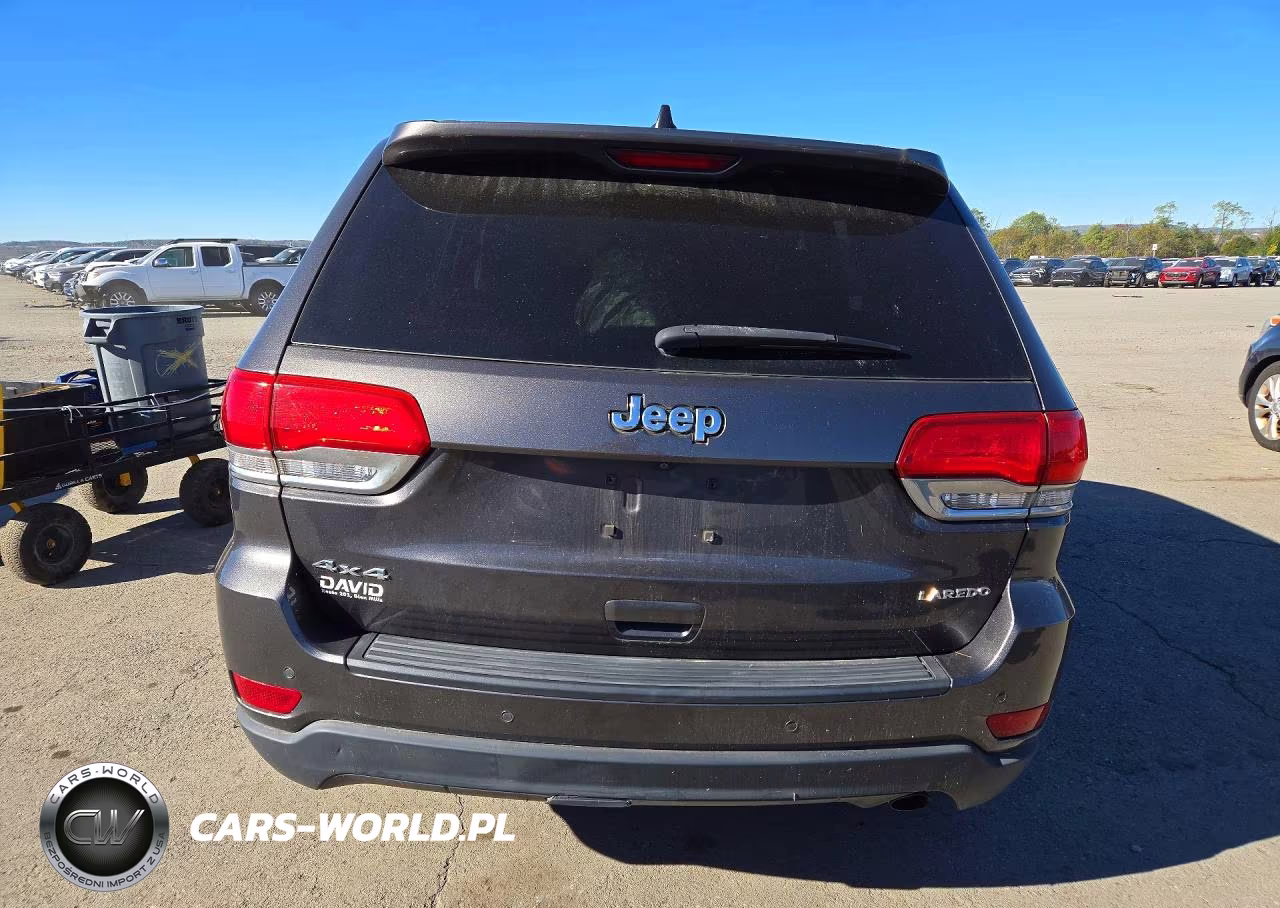2017 Jeep Grand Cherokee Laredo VIN:1C4RJFAG5HC784401 - 6