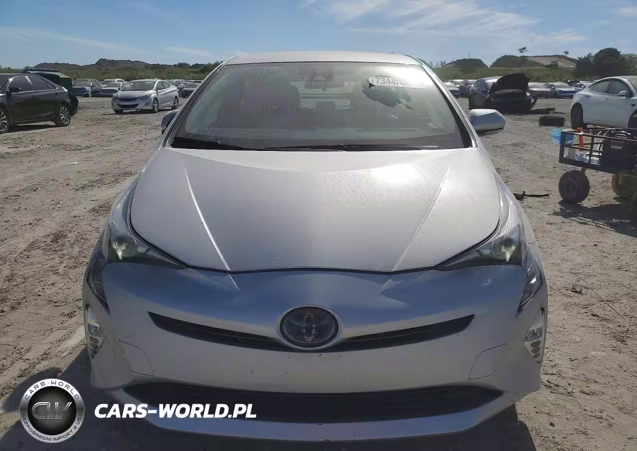 2016 Toyota Prius VIN:JTDKARFU0G3516372 - 5