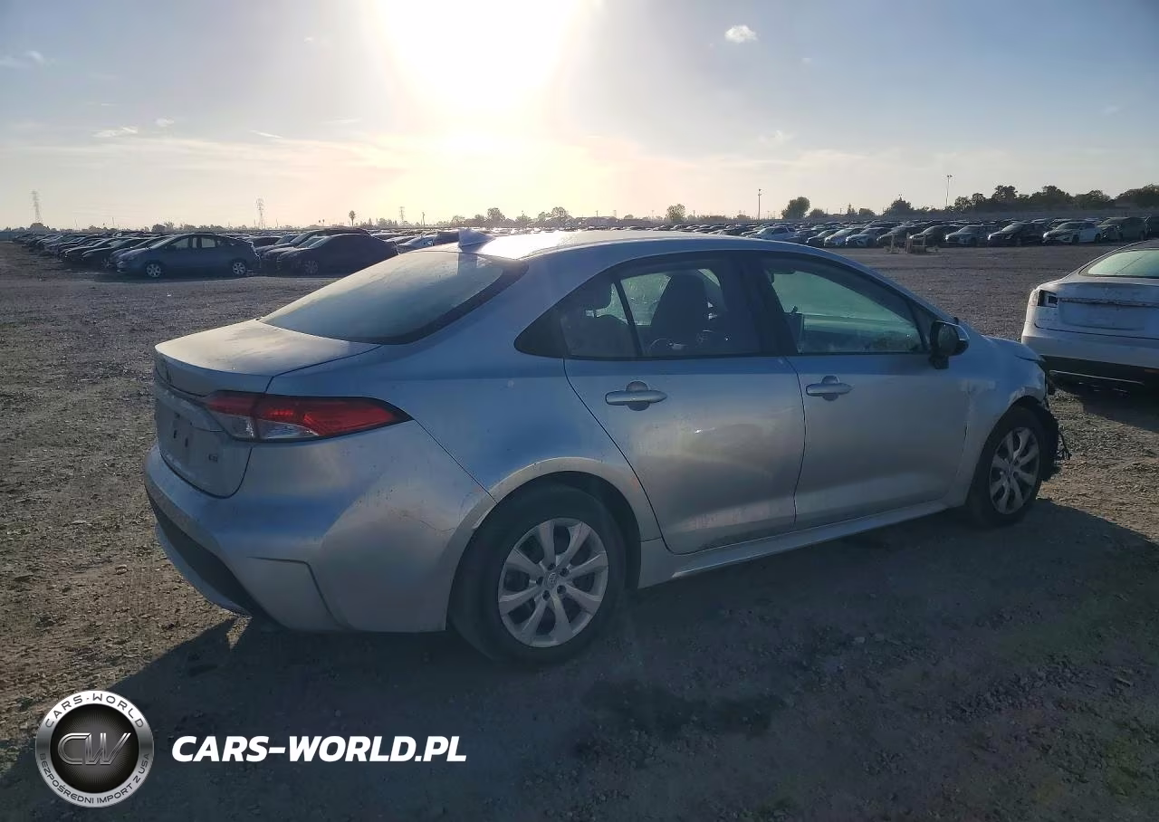 2020 Toyota Corolla Le VIN:5YFEPRAE8LP097328 - 3