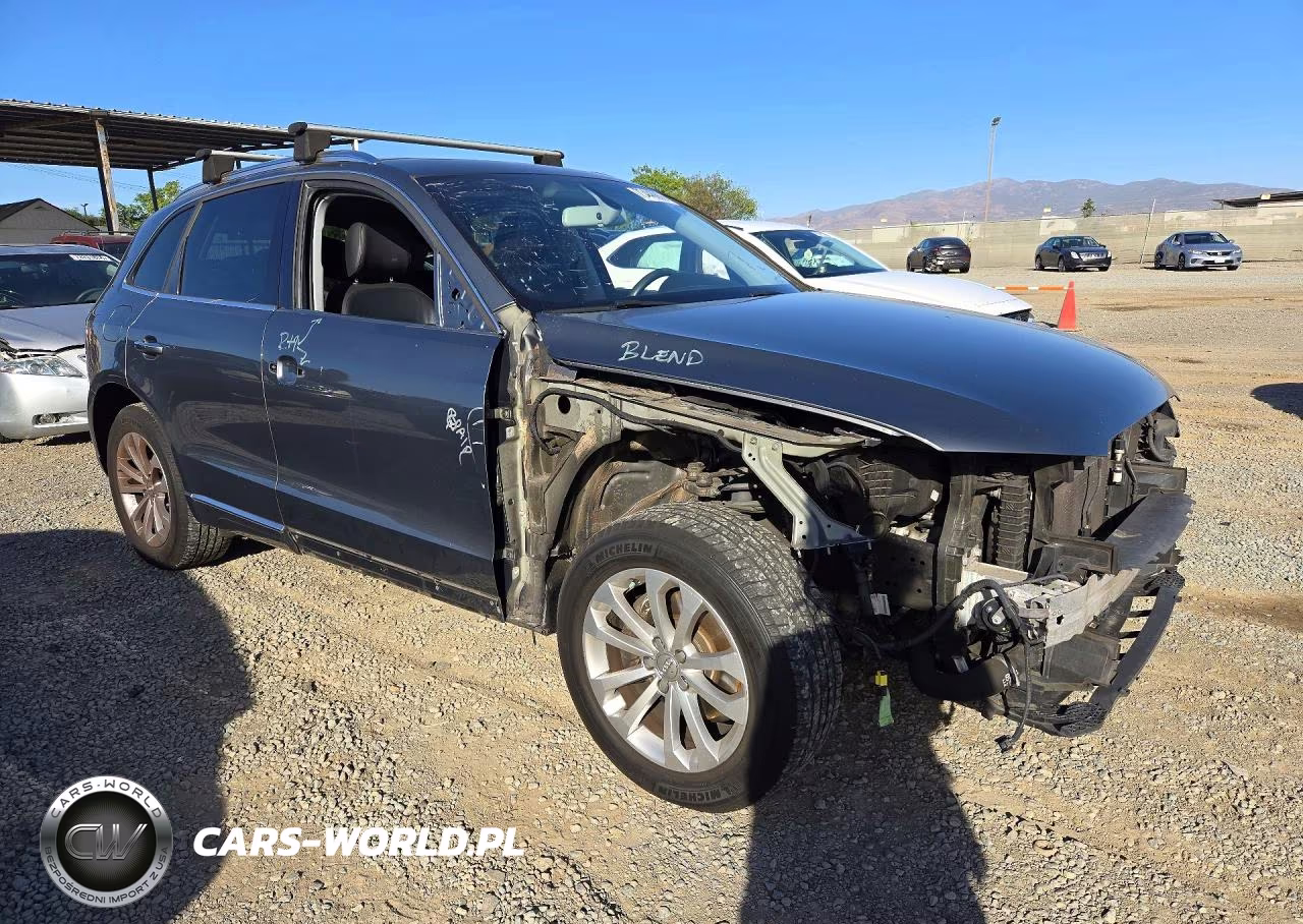 2016 Audi Q5 Premium VIN:WA1C2AFP9GA075246 - 4