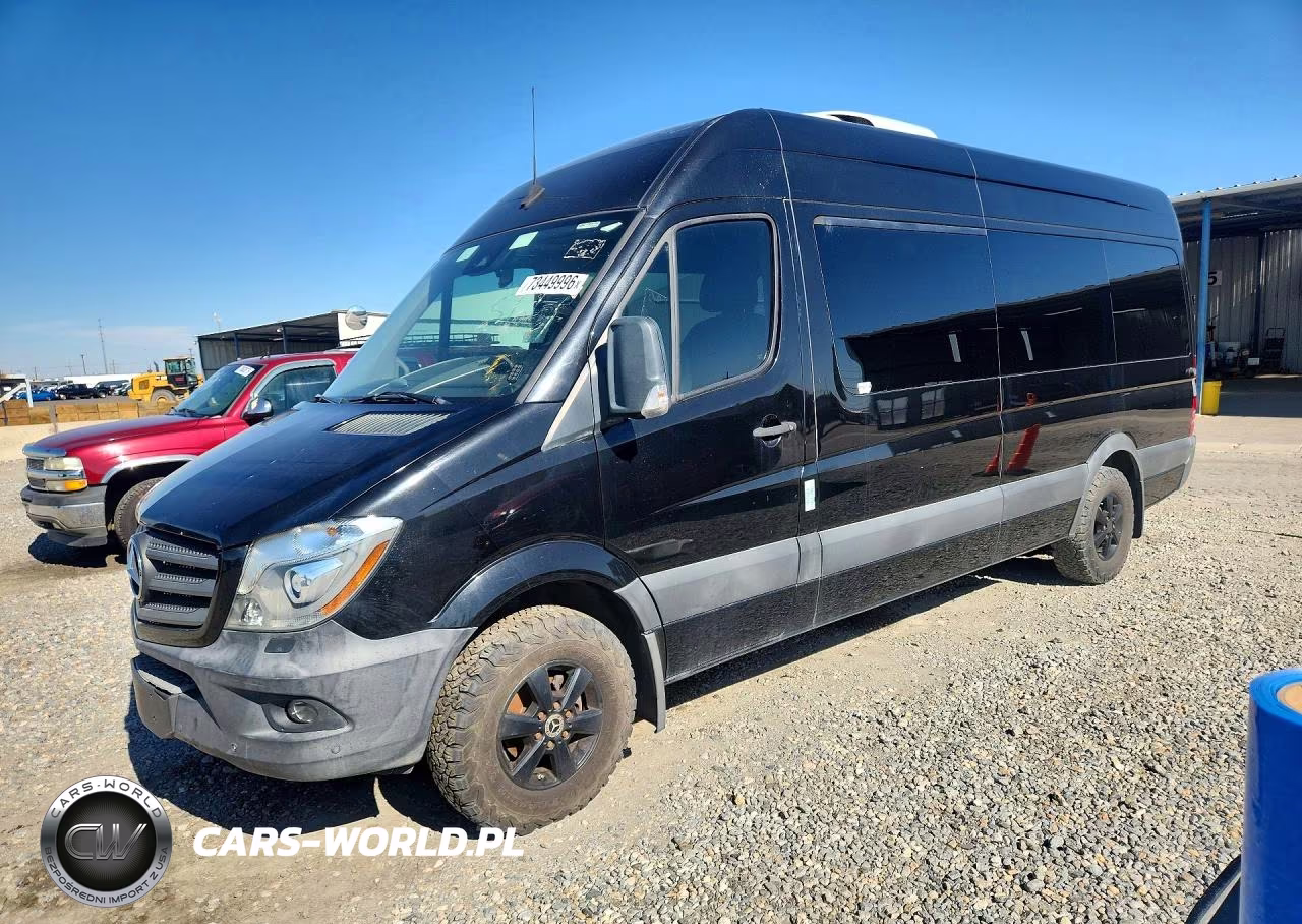 2018 Mercedes-Benz Sprinter 2500 VIN:WDZPE8CD4JP645353 - 1