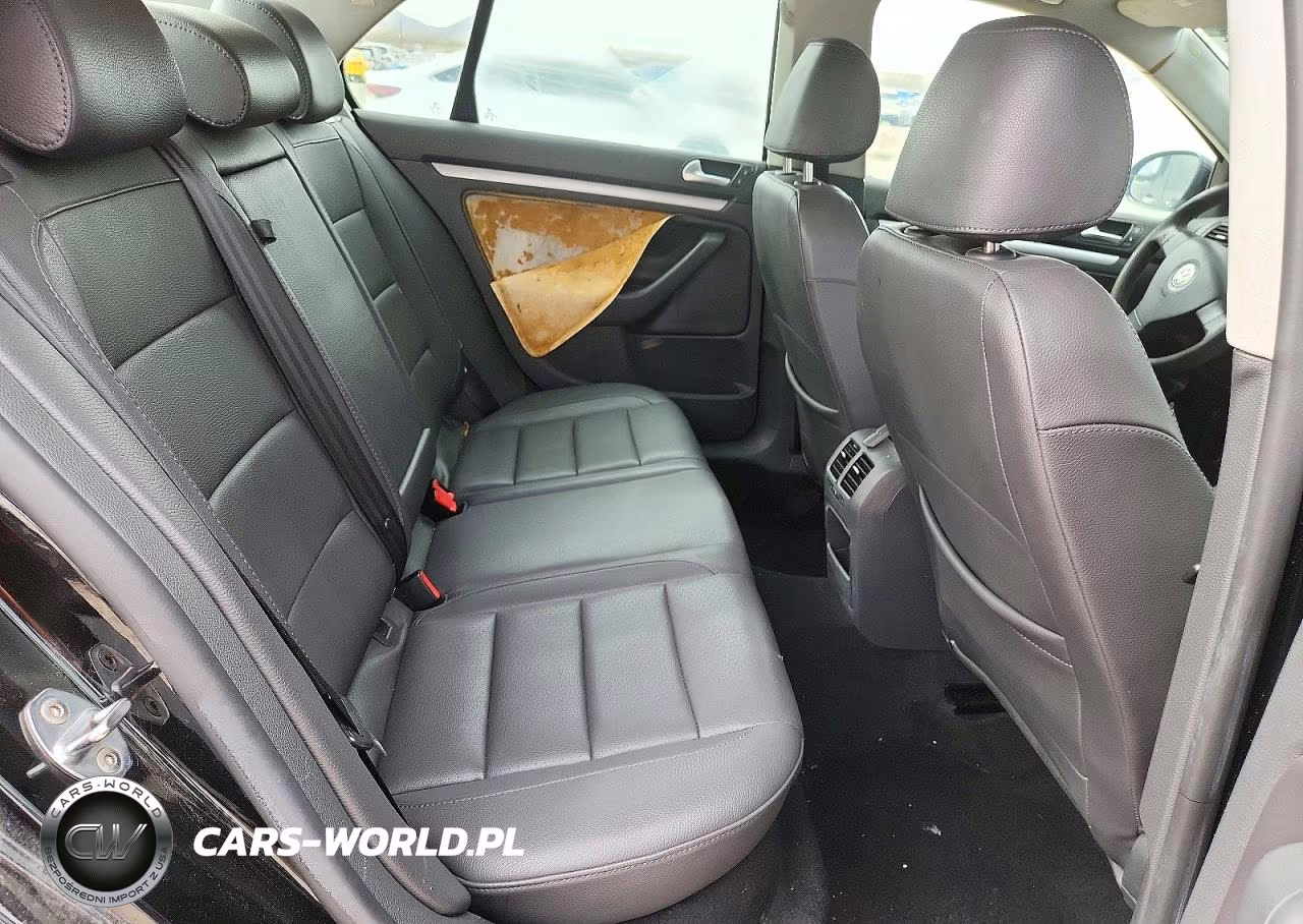 2007 Volkswagen Jetta Wolfsburg VIN:3VWEF71K07M133438 - 10