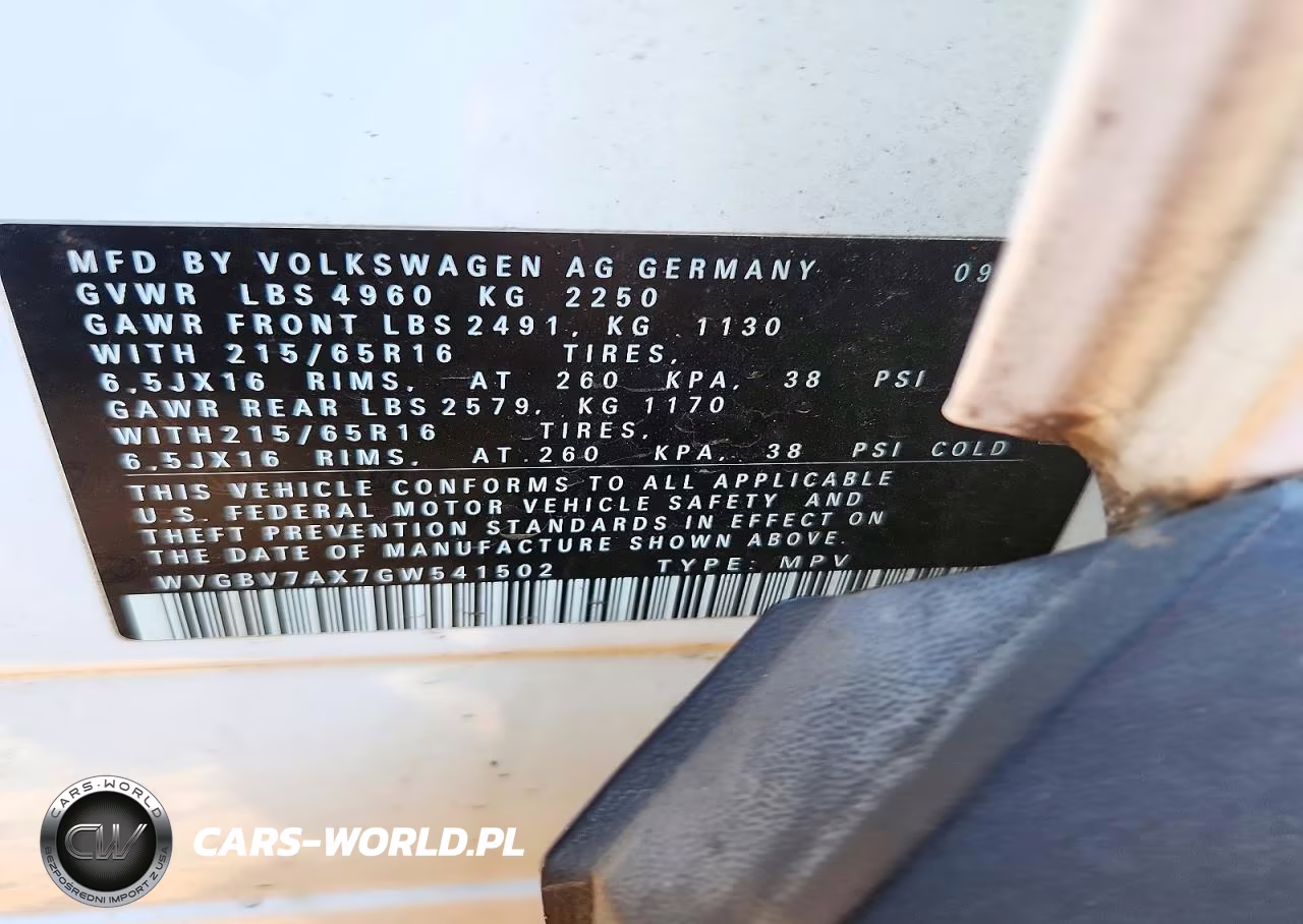 2016 Volkswagen Tiguan S VIN:WVGBV7AX7GW541502 - 13