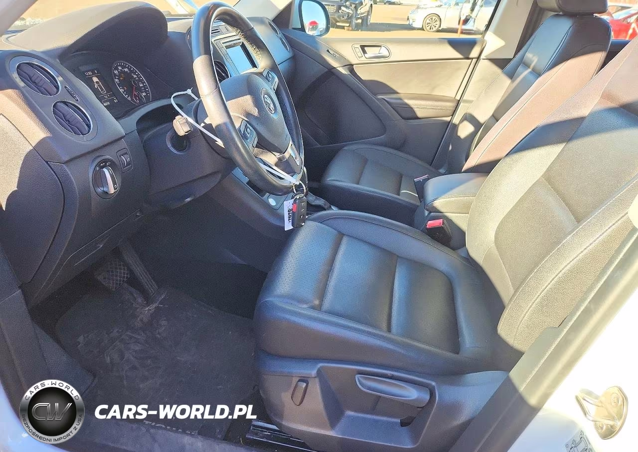 2016 Volkswagen Tiguan S VIN:WVGBV7AX7GW541502 - 7