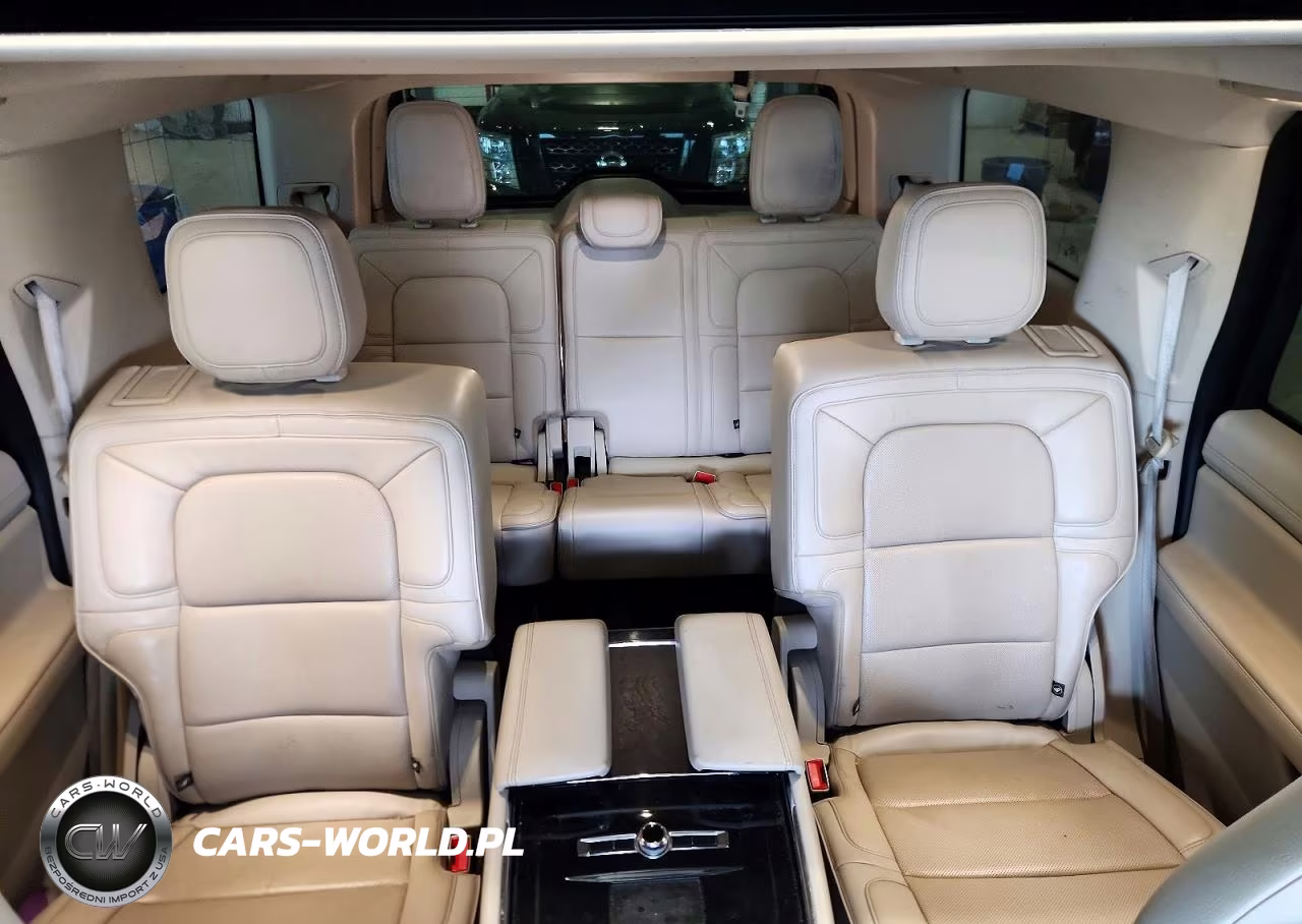 2018 Lincoln Navigator Reserve VIN:5LMJJ2LT0JEL03649 - 10