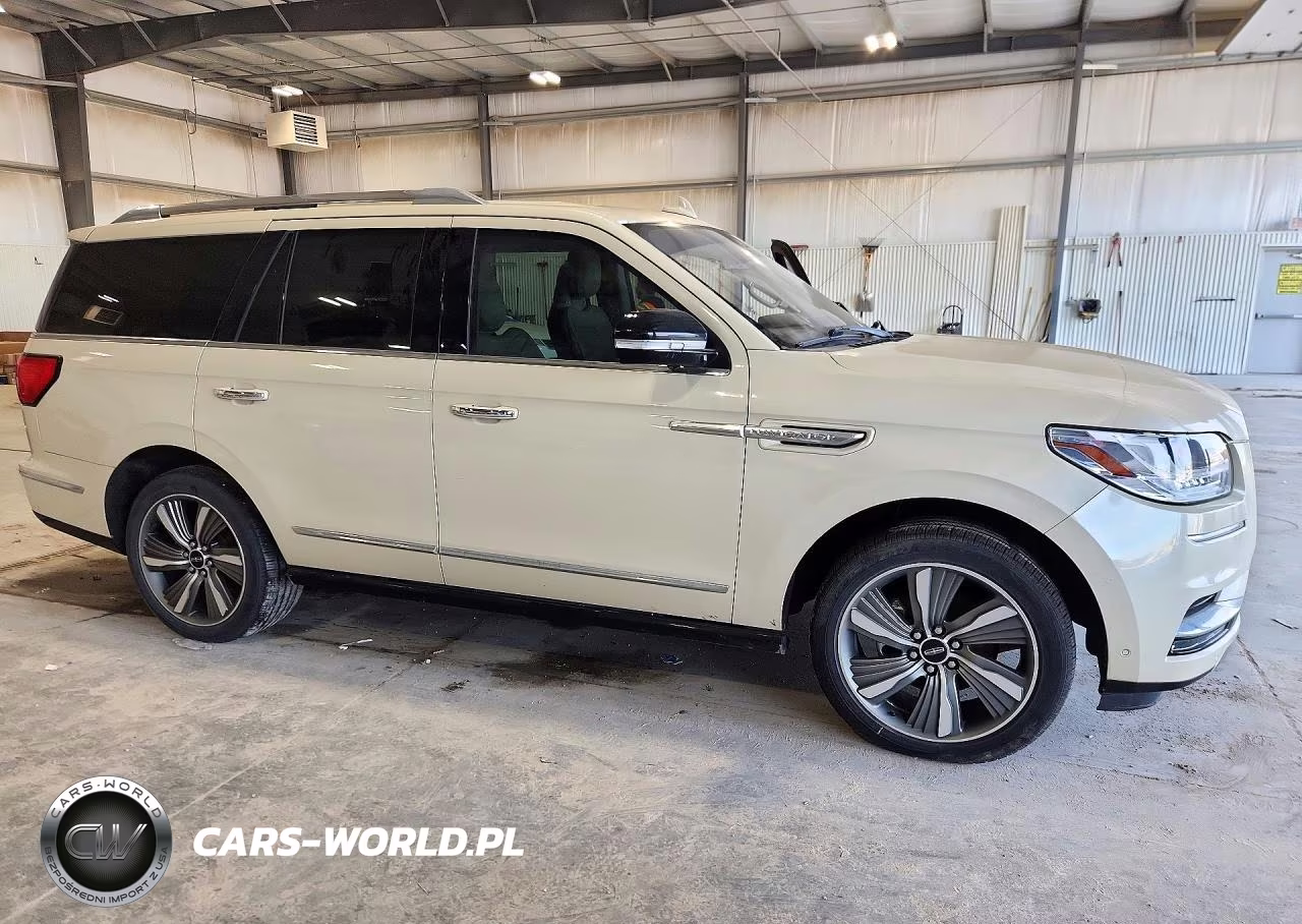 2018 Lincoln Navigator Reserve VIN:5LMJJ2LT0JEL03649 - 4
