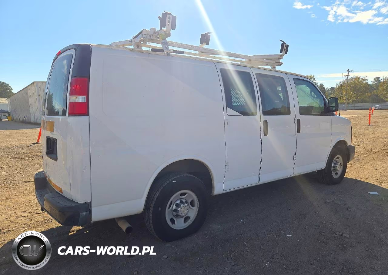 2013 Chev G2500 Express Cargo Van VIN:1GCWGFCA5D1190889 - 3