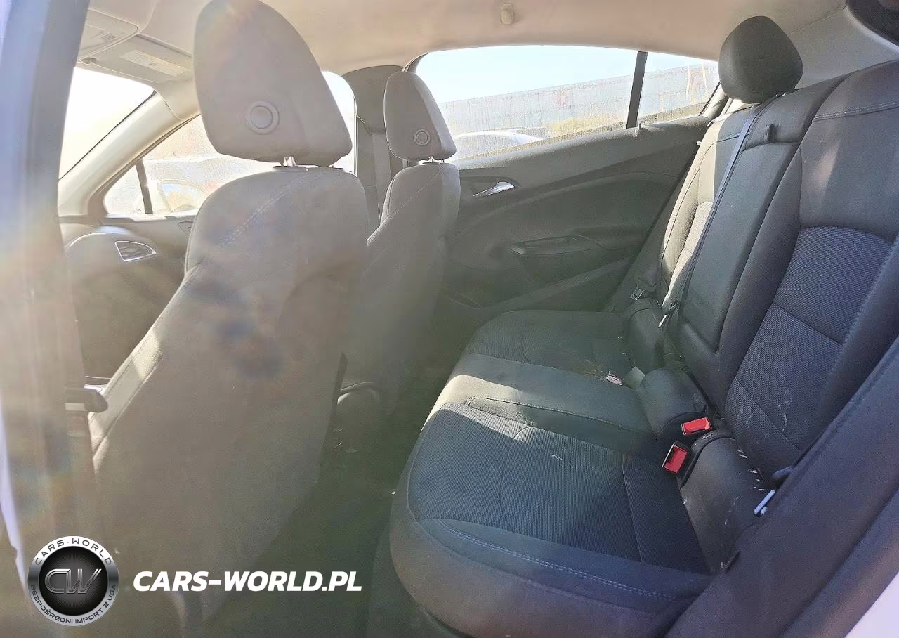 2017 Chevrolet Cruze Lt VIN:3G1BE6SMXHS613365 - 11