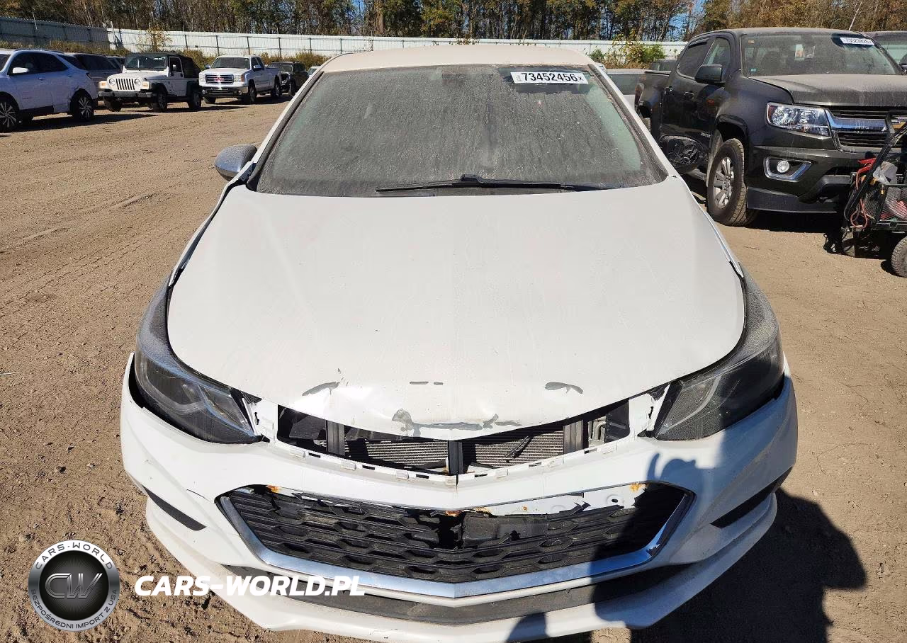 2017 Chevrolet Cruze Lt VIN:3G1BE6SMXHS613365 - 5