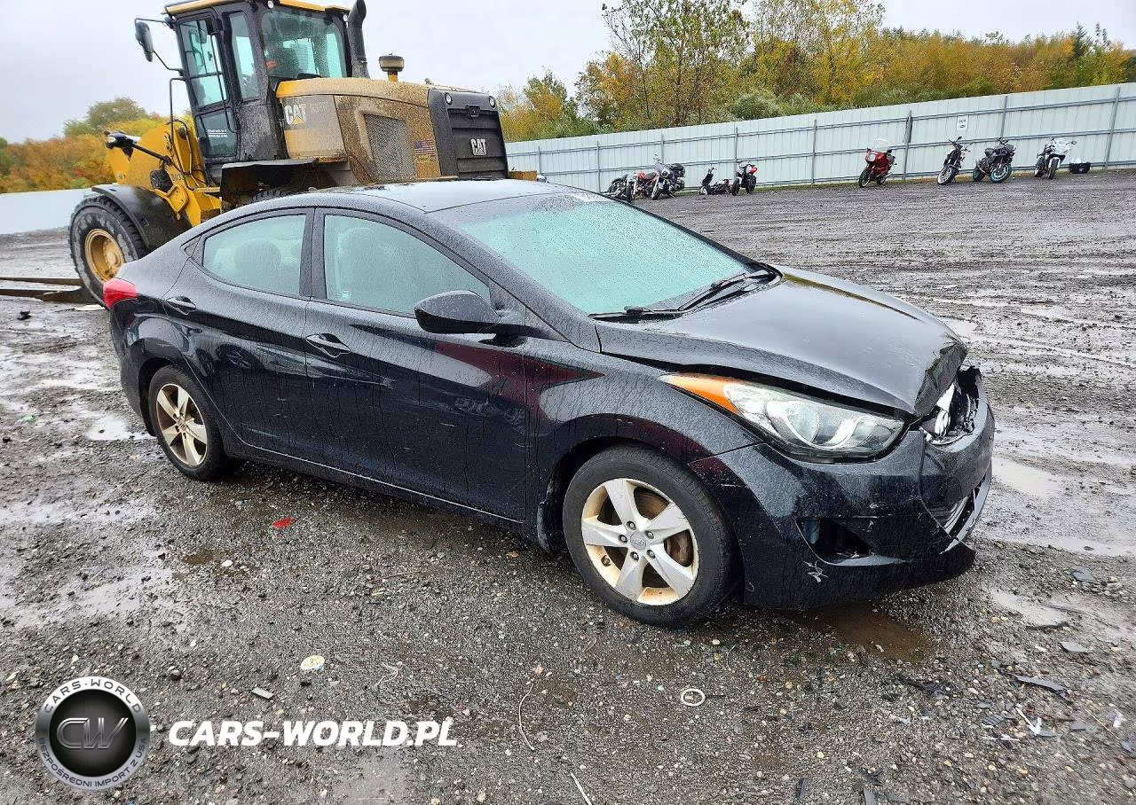 2013 Hyundai Elantra Gls VIN:5NPDH4AE0DH187387 - 4