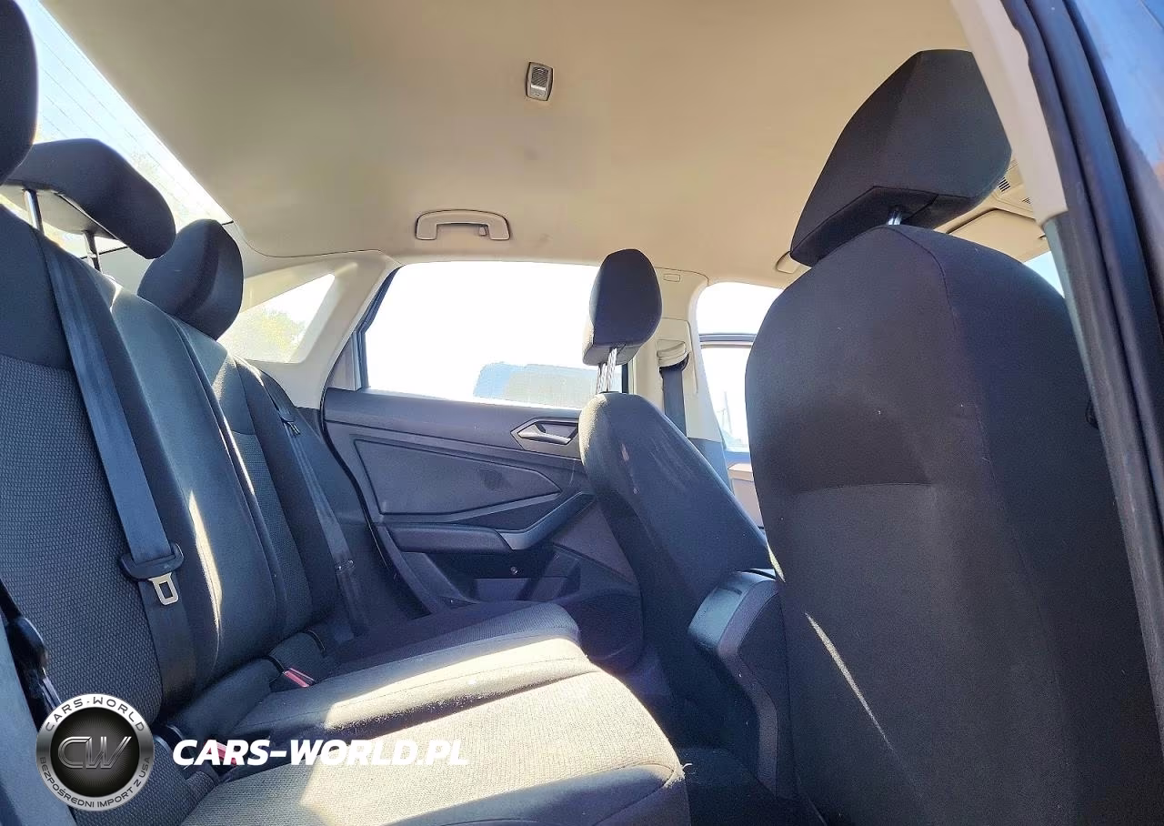 2019 Volkswagen Jetta S VIN:3VWC57BU8KM195950 - 10