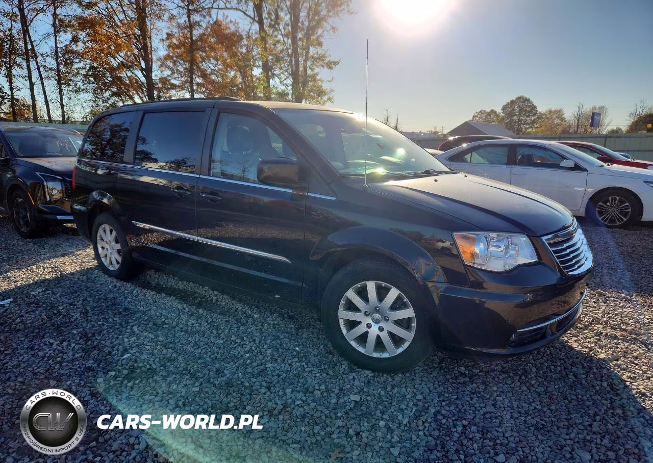 2015 Chrysler Town & Country Touring VIN:2C4RC1BG5FR578723 - 4