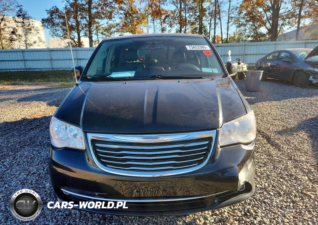 2015 Chrysler Town & Country Touring VIN:2C4RC1BG5FR578723 - 5