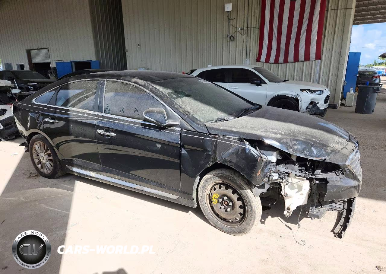 2015 Hyundai Sonata Limited VIN:5NPE34AF5FH047432 - 4