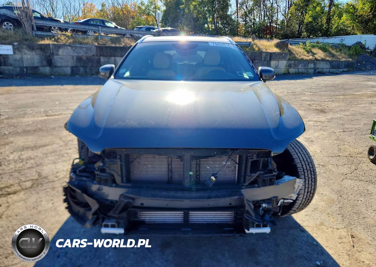 2018 Volvo Xc60 T8 Inscription VIN:YV4BR0DL8J1027099 - 5
