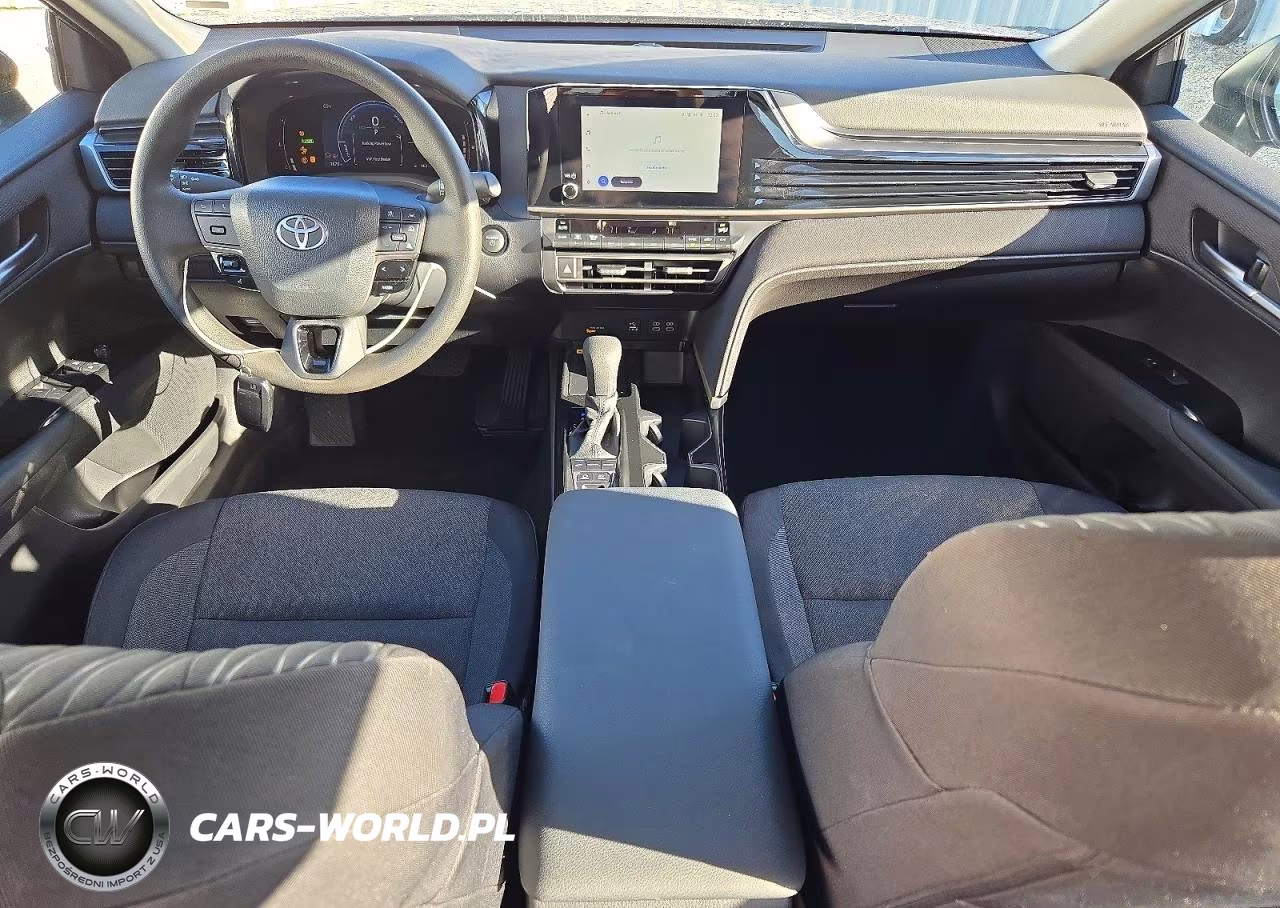 2026 Toyota Camry Le VIN:4T1DAACK0TU223584 - 8