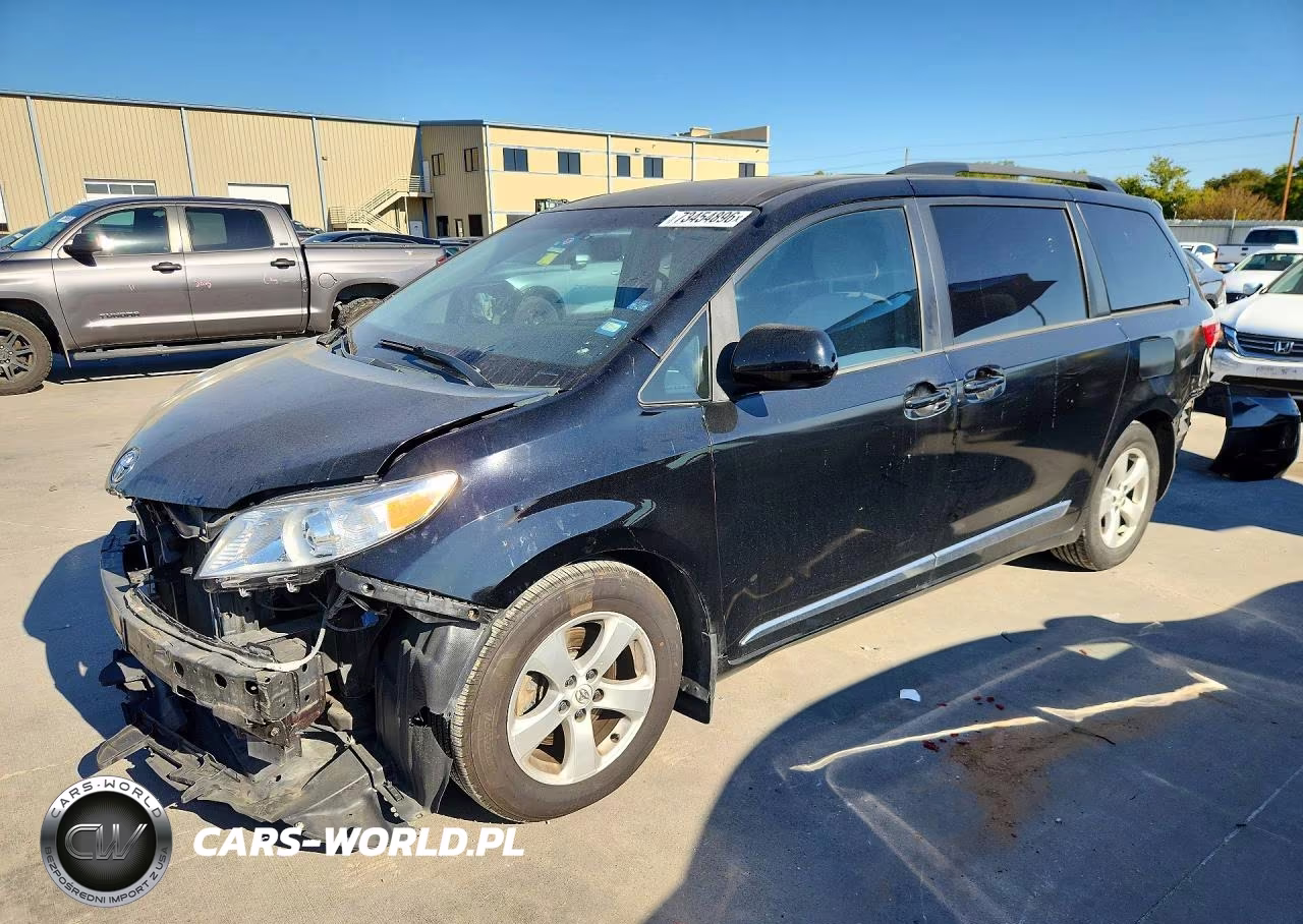 2015 Toyota Sienna Le