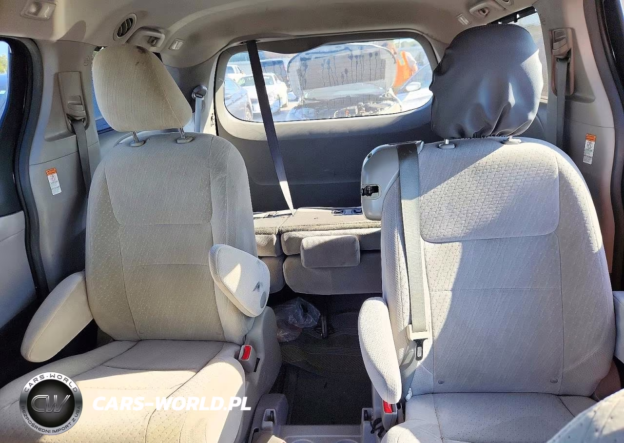 2015 Toyota Sienna Le VIN:5TDKK3DC6FS600018 - 10