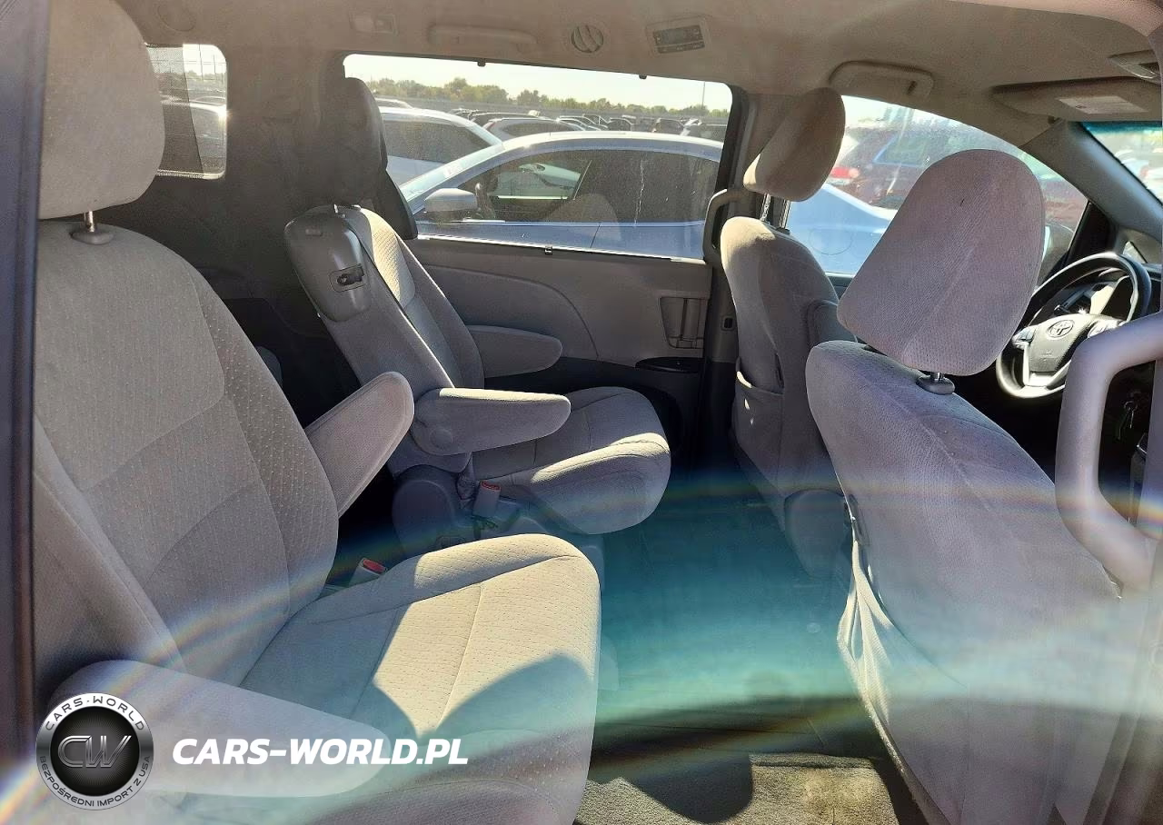 2015 Toyota Sienna Le VIN:5TDKK3DC6FS600018 - 11