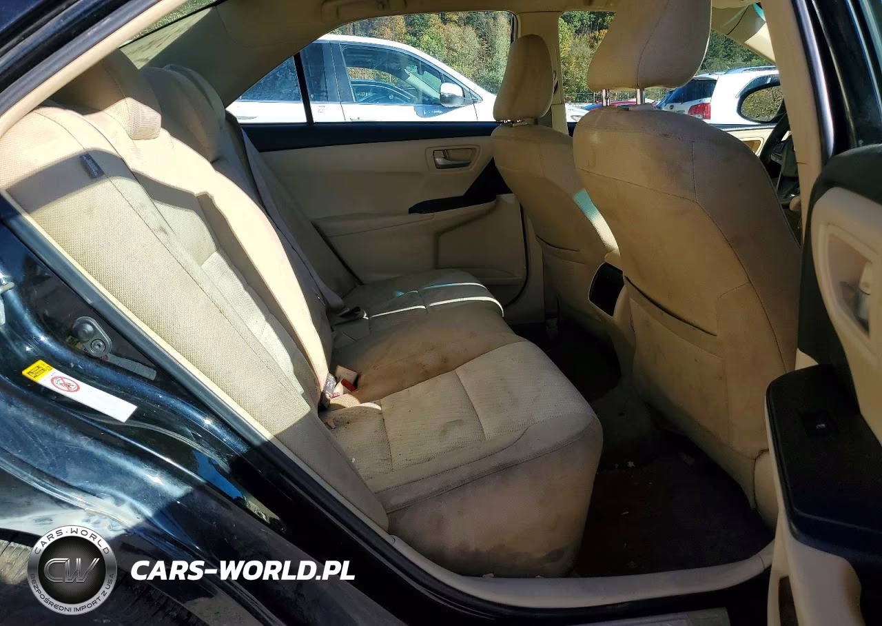 2015 Toyota Camry Le VIN:4T4BF1FK2FR445932 - 10
