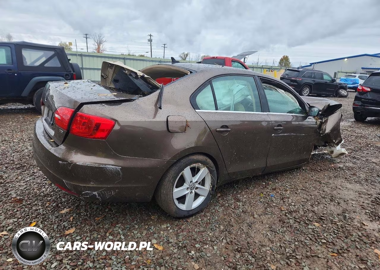 2013 Volkswagen Jetta Tdi VIN:3VWLL7AJ3DM290299 - 3