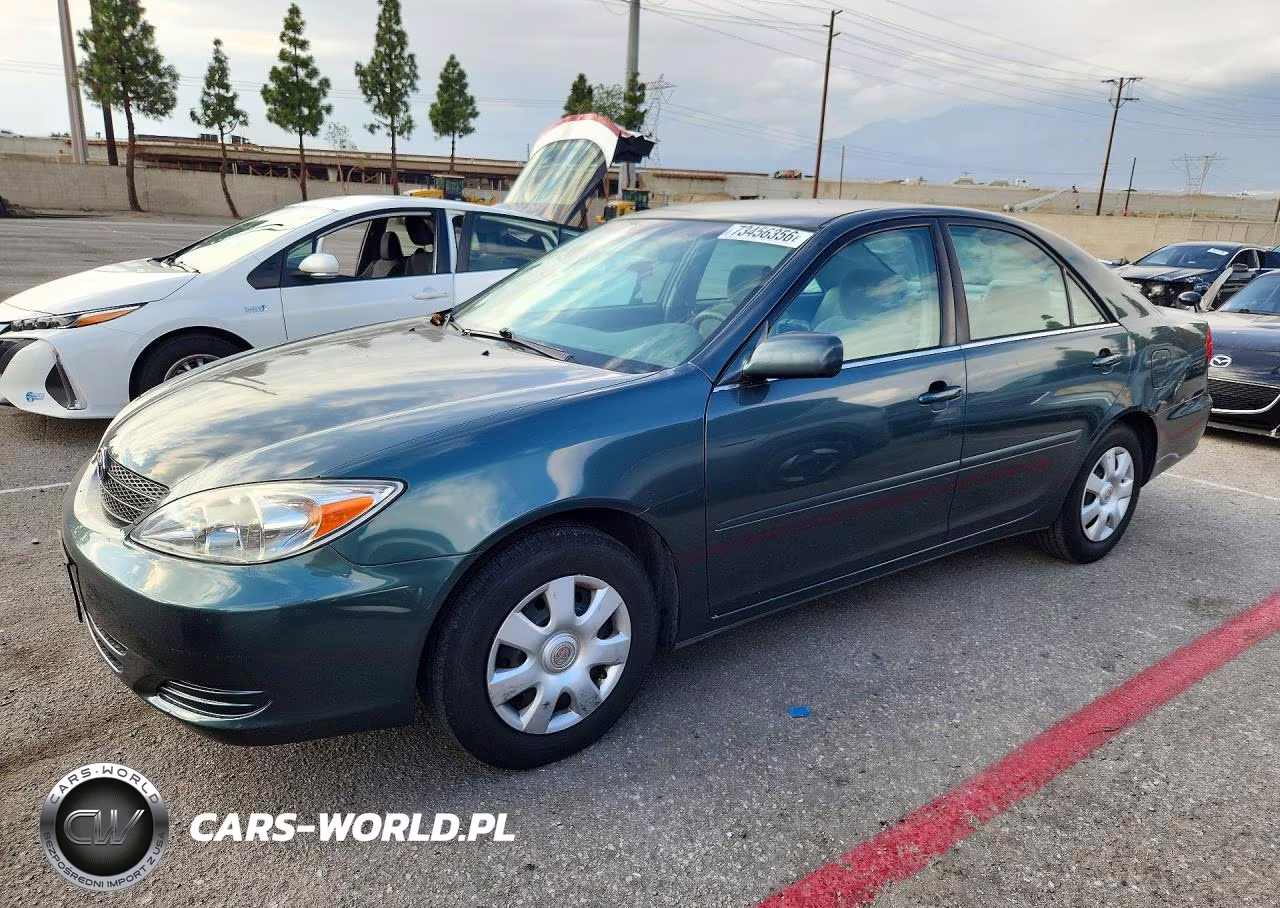 2004 Toyota Camry Le