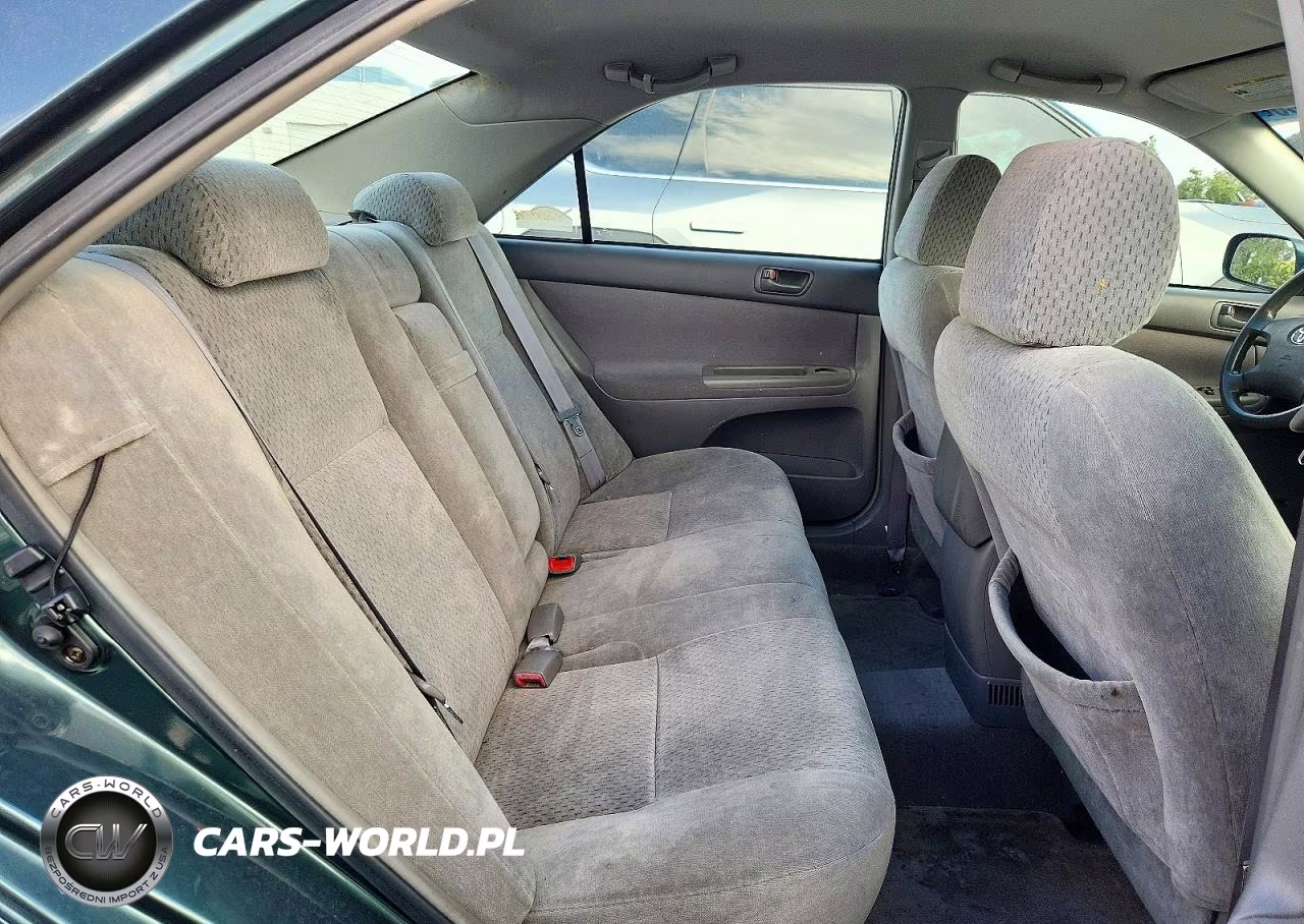 2004 Toyota Camry Le VIN:4T1BE32KX4U332760 - 10