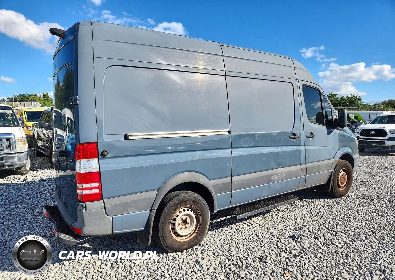 2018 Mercedes-Benz Sprinter 2500 Delivery Van VIN:WD3PE7CD7JP623822 - 3
