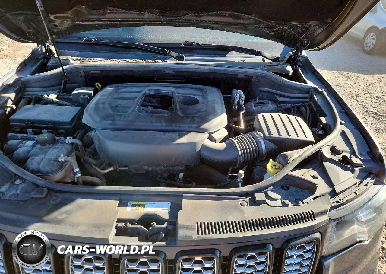 2017 Jeep Grand Cherokee Laredo VIN:1C4RJFAGXHC951058 - 12