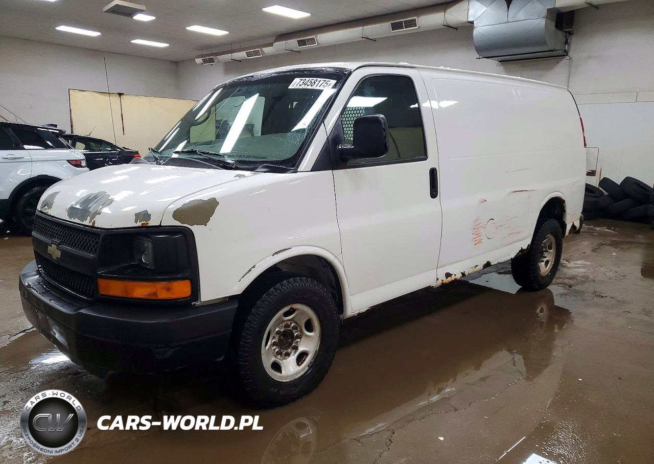2012 Chevrolet Express G2500 Delivery Van