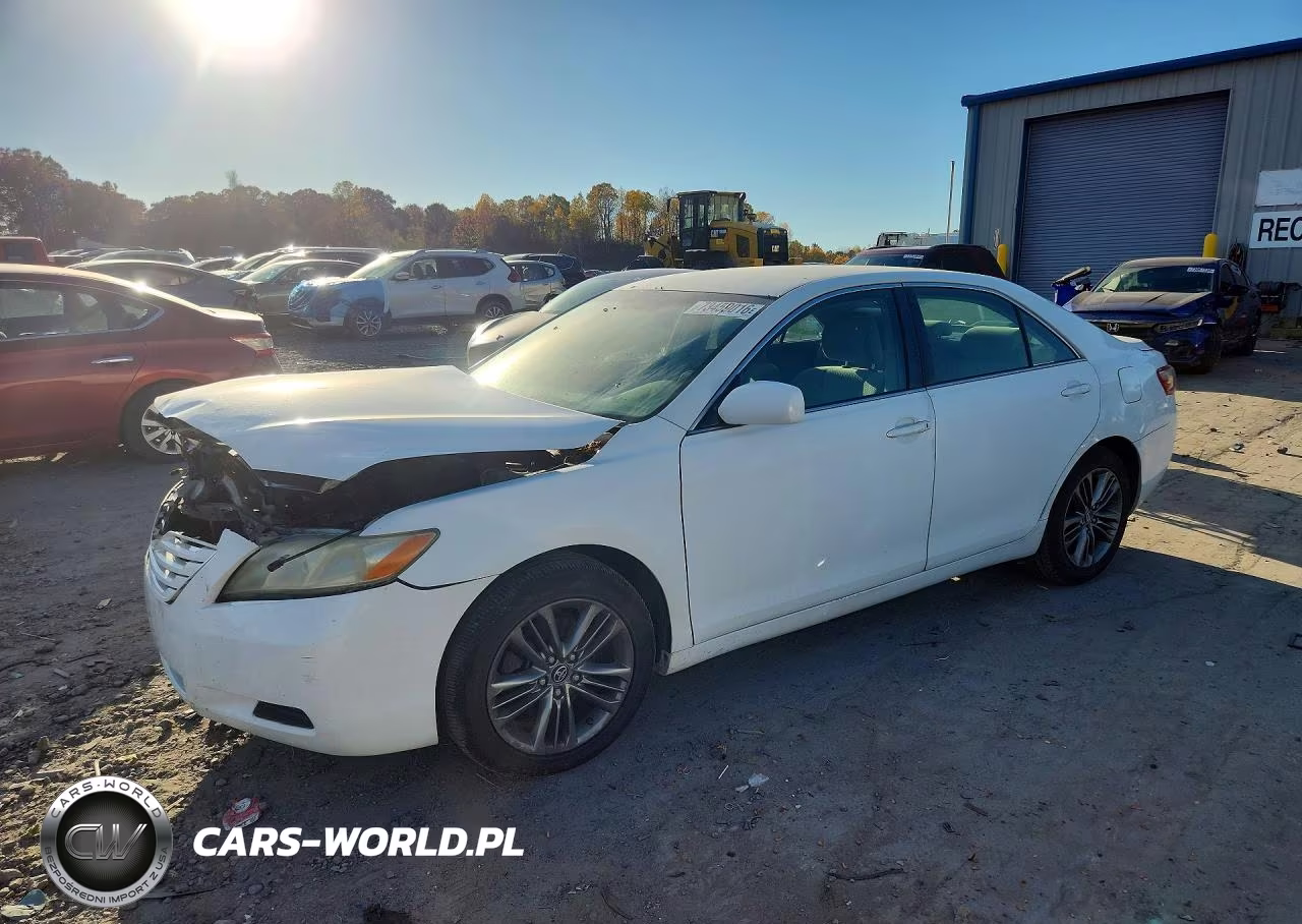 2007 Toyota Camry Le V6 – zdjęcie 1 z 13