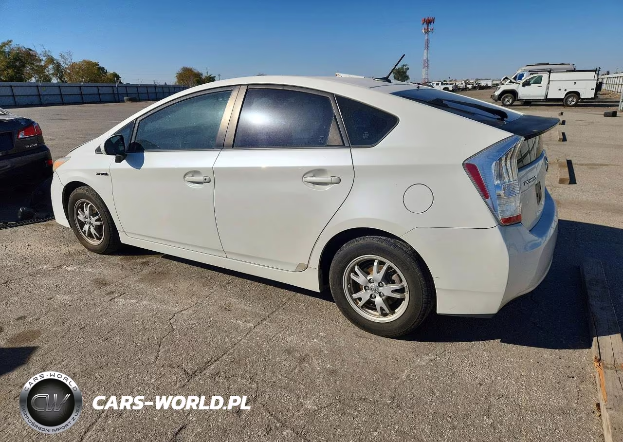 2011 Toyota Prius Three VIN:JTDKN3DU5B0327506 - 2