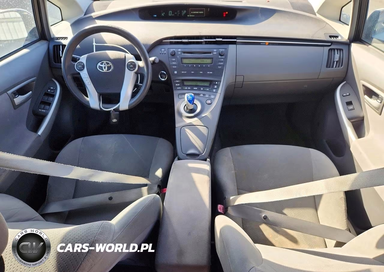 2011 Toyota Prius Three VIN:JTDKN3DU5B0327506 - 8