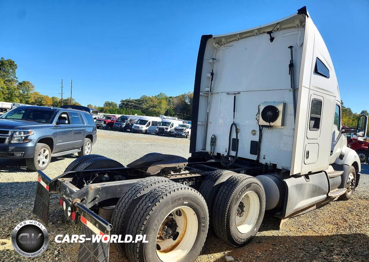 2020 Kenworth Constructi - Semi Truck VIN:1XKYDP9X3LJ360474 - 3