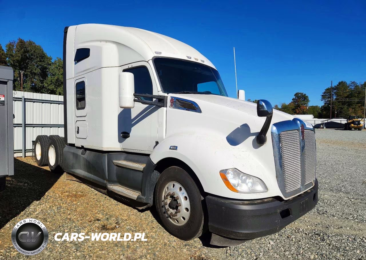 2020 Kenworth Constructi - Semi Truck VIN:1XKYDP9X3LJ360474 - 4