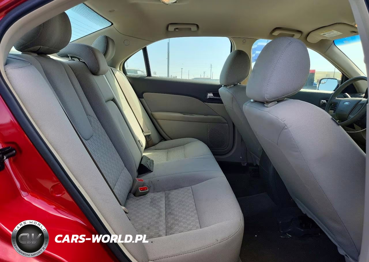 2011 Ford Fusion S VIN:3FAHP0GA3BR286710 - 10
