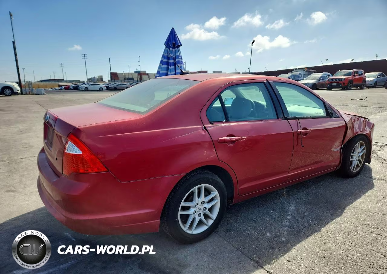 2011 Ford Fusion S VIN:3FAHP0GA3BR286710 - 3
