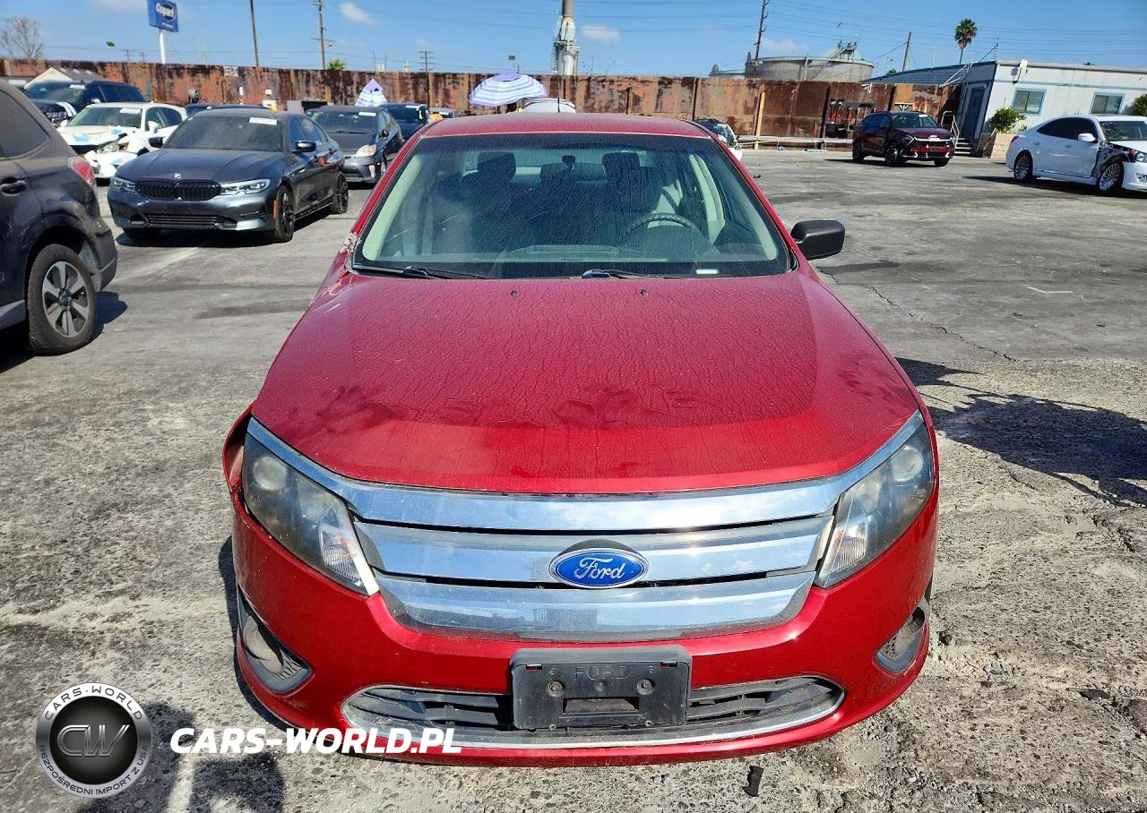 2011 Ford Fusion S VIN:3FAHP0GA3BR286710 - 5