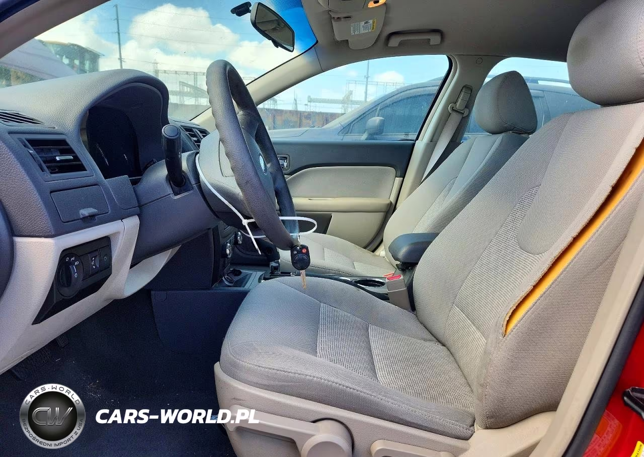 2011 Ford Fusion S VIN:3FAHP0GA3BR286710 - 7